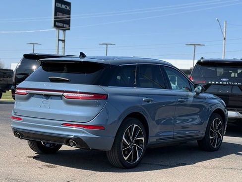 Used 2024 Lincoln Corsair Grand Touring AWD/4WD image 39