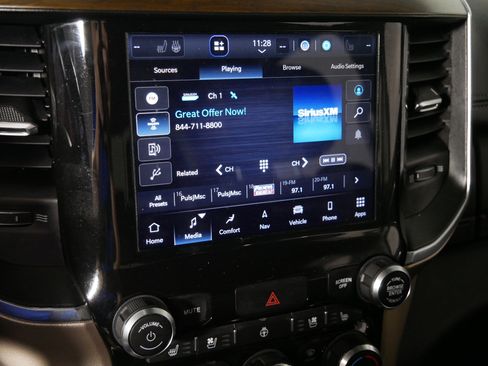 Used 2022 RAM 1500 Laramie w/ Trailer Tow Group AWD/4WD image 22