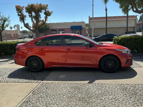 Used 2023 Kia Forte GT-Line w/ GT-Line Premium Package FWD image 4