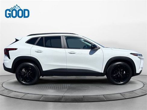 Used 2025 Chevrolet Trax ACTIV w/ Driver Confidence Package image 6