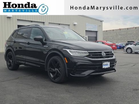 Used 2023 Volkswagen Tiguan SE R-Line AWD/4WD image 1
