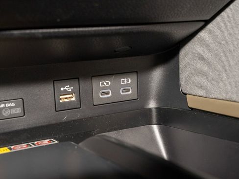 Certified 2025 Toyota Camry LE image 14