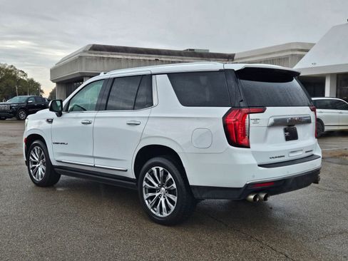 Used 2021 GMC Yukon Denali w/ Denali Premium Package image 3
