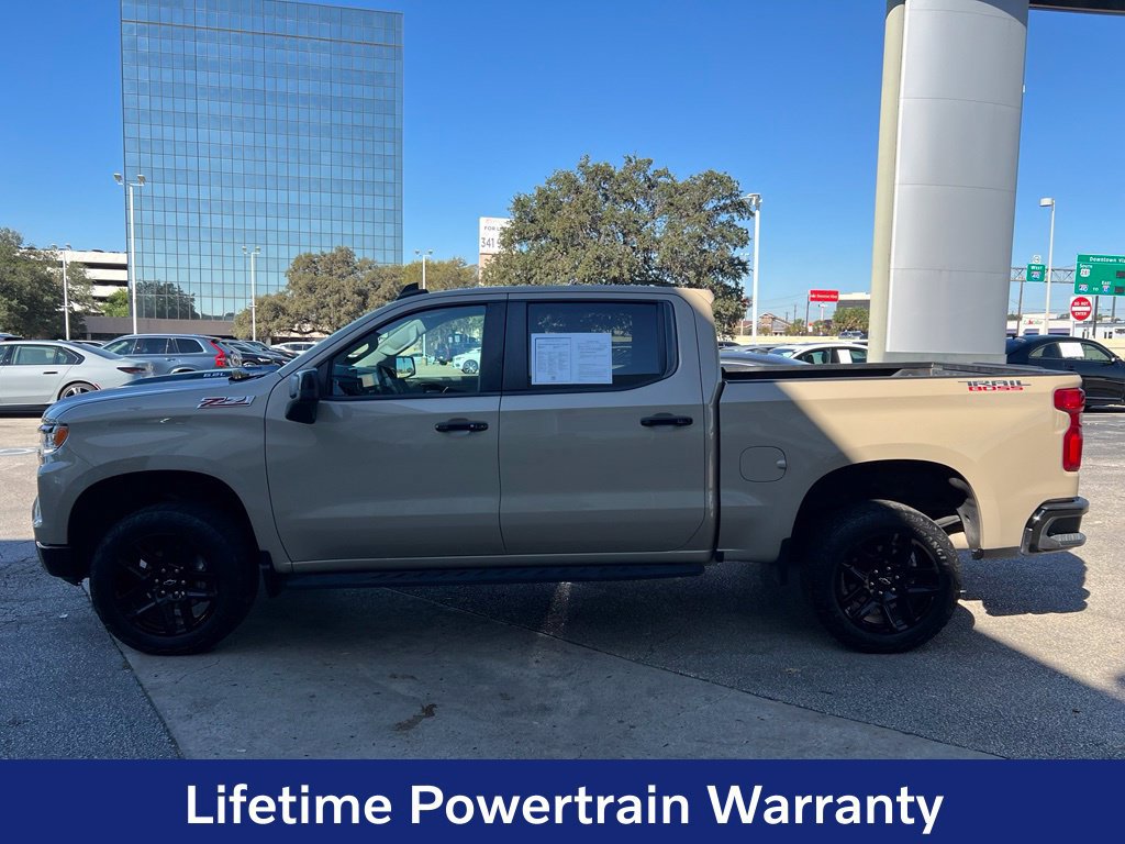 Used 2023 Chevrolet Silverado 1500 LT Trail Boss w/ Convenience Package II AWD/4WD image 4