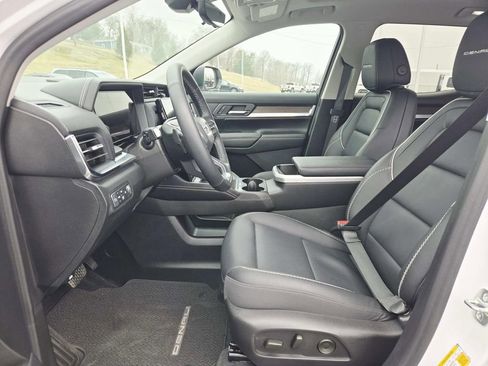 Used 2026 GMC Terrain Denali image 12