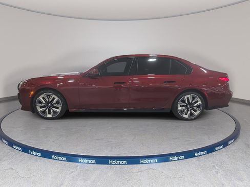Certified 2023 BMW 740i RWD image 9