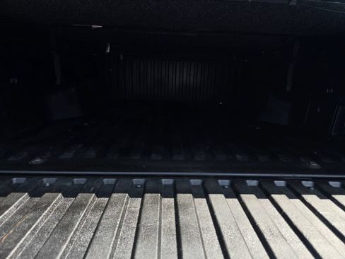 Used 2019 Toyota Tacoma SR5 AWD/4WD image 14