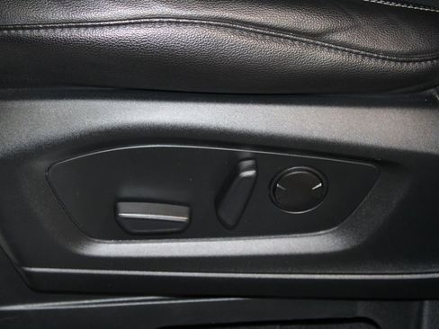 Used 2023 Ford Explorer Limited image 21