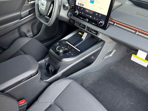 New 2026 Subaru Uncharted Premium FWD image 17