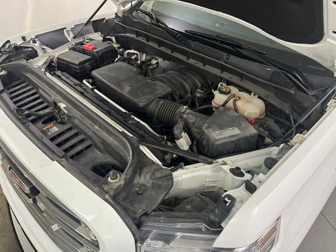 Used 2020 GMC Sierra 1500 AT4 w/ AT4 Premium Package image 11