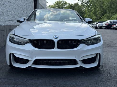 Used 2018 BMW M4 Convertible RWD image 11