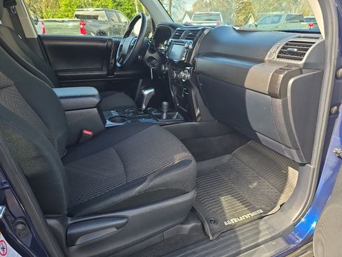 Certified 2018 Toyota 4Runner TRD Off-Road image 15