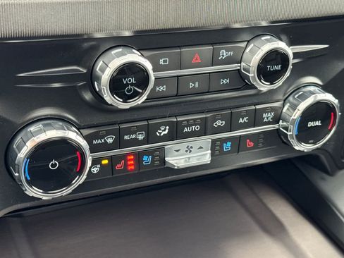 New 2026 Ford F250 Platinum w/ Tremor Off-Road Package image 20