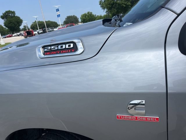 Used 2024 RAM 2500 Laramie AWD/4WD image 3