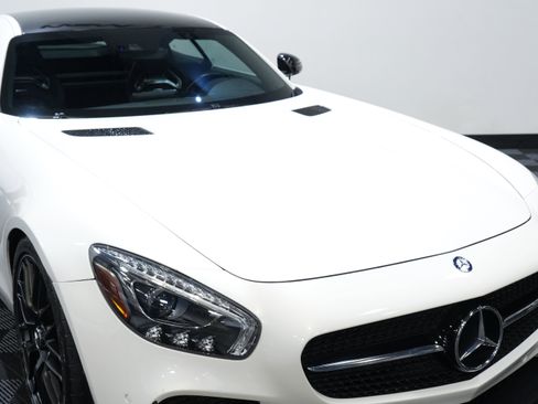 Used 2017 Mercedes-Benz AMG GT Coupe image 12