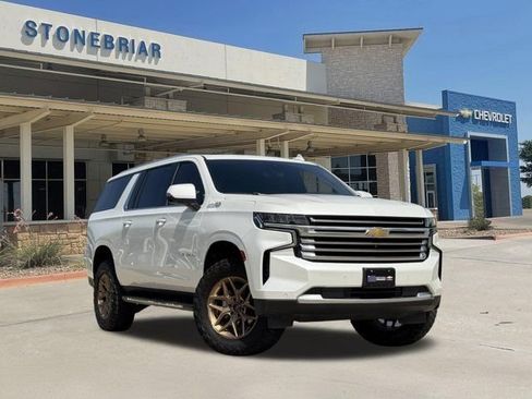Used 2023 Chevrolet Suburban High Country w/ Max Trailering Package AWD/4WD image 2