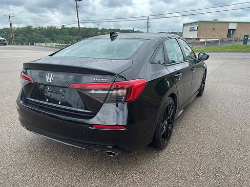 Used 2023 Honda Civic Sport image 4