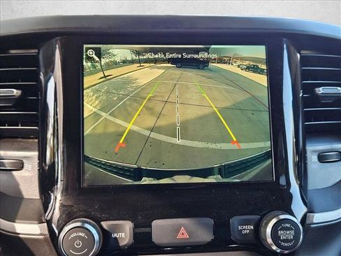 Used 2020 RAM 1500 Big Horn image 9