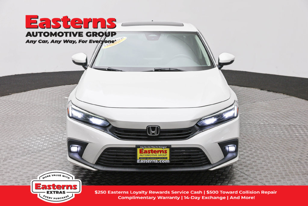 Used 2022 Honda Civic Touring image 3