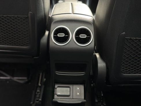 Certified 2021 Mercedes-Benz GLB 250 4MATIC image 58