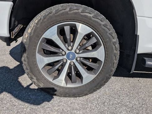 Used 2019 Ford F150 XL w/ Equipment Group 101A Mid AWD/4WD image 5