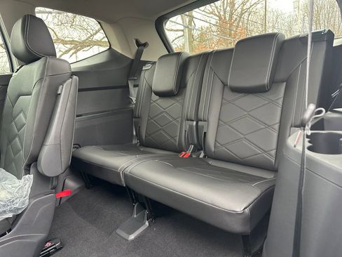 New 2026 Volkswagen Atlas SE image 14