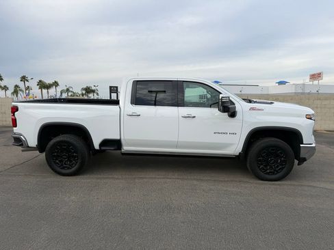 Used 2024 Chevrolet Silverado 2500 LTZ w/ LTZ Convenience Package image 7