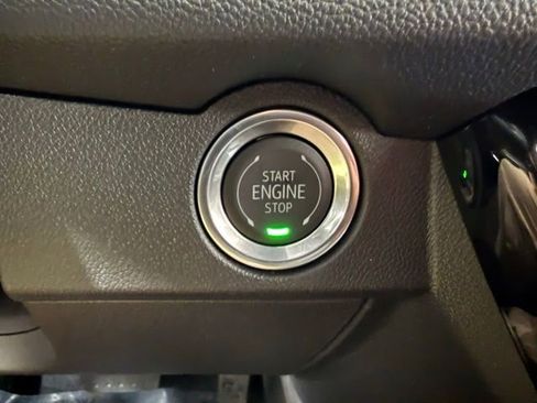 New 2026 Chevrolet Traverse LT image 42