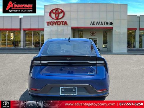 Certified 2025 Toyota Prius Plug-In Hybrid FWD image 8