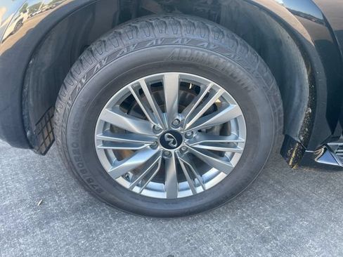 Used 2018 INFINITI QX80 4WD image 30