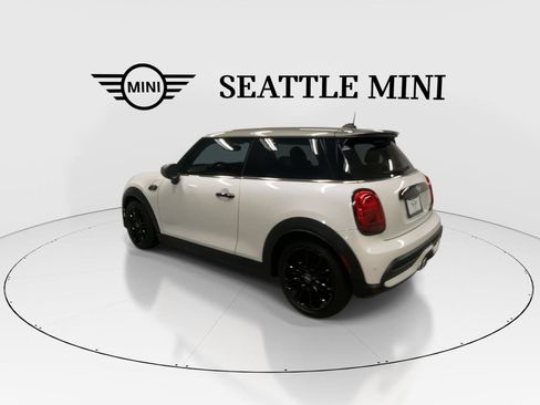 Used 2024 MINI Cooper S FWD image 8