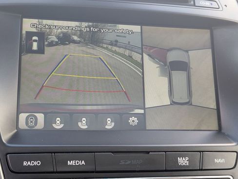 Used 2017 Hyundai Santa Fe Limited w/ Cargo Package AWD/4WD image 23