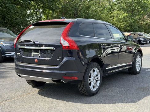 Used 2016 Volvo XC60 T5 Premier w/ Proximity Package AWD/4WD image 2