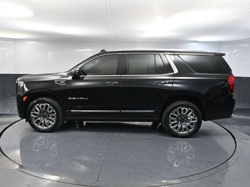 Used 2024 GMC Yukon Denali Ultimate AWD/4WD image 11