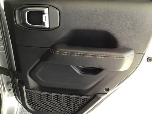 Used 2021 Jeep Wrangler Unlimited Sahara image 54