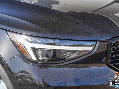 Used 2026 Volvo XC40 B5 Plus AWD/4WD image 2