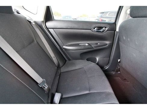 Used 2019 Nissan Sentra S w/ Appearance Package FWD image 12