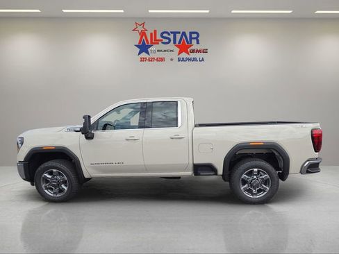 New 2026 GMC Sierra 2500 SLE w/ Preferred Package image 4