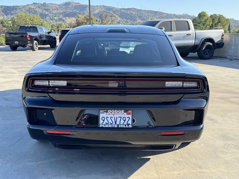 Used 2024 Dodge Charger R/T w/ Plus Group image 5