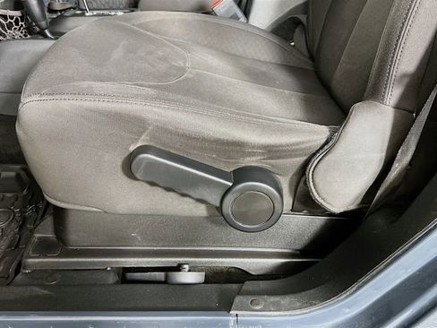 Used 2017 Jeep Wrangler Sport image 11