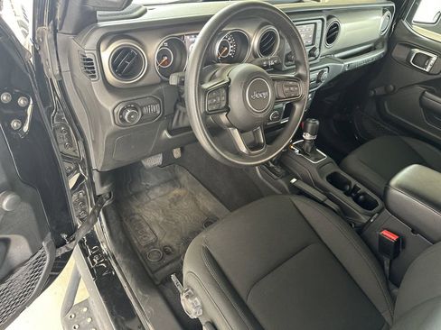 Used 2021 Jeep Wrangler Unlimited Sport image 10