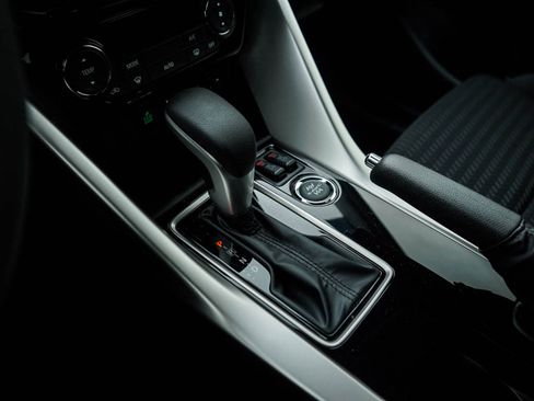 New 2025 Mitsubishi Eclipse Cross LE image 25