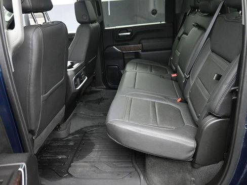 Used 2021 GMC Sierra 2500 Denali w/ Denali Ultimate Package image 11