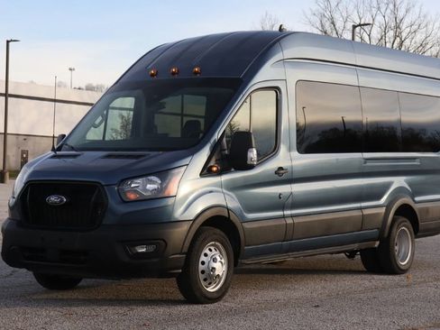 Used 2025 Ford Transit 350 XL image 5