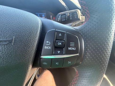 Used 2023 Ford Escape ST-Line AWD/4WD image 17