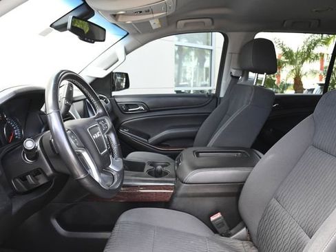 Used 2018 GMC Yukon SLE w/ SLE Value Package image 18