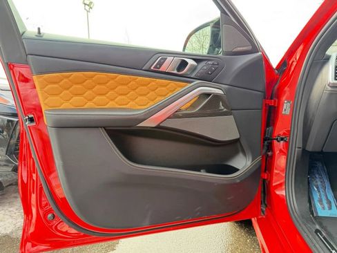 Used 2022 BMW X6 M w/ Competition Package image 9