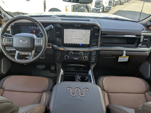 New 2026 Ford F350 King Ranch w/ Chrome Package AWD/4WD image 15