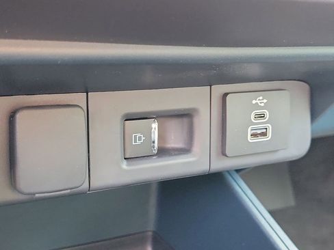 New 2026 Ford Maverick Lariat w/ Black Appearance Package image 26