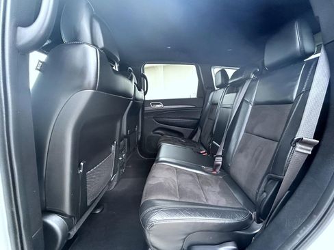 Used 2020 Jeep Grand Cherokee Altitude image 20